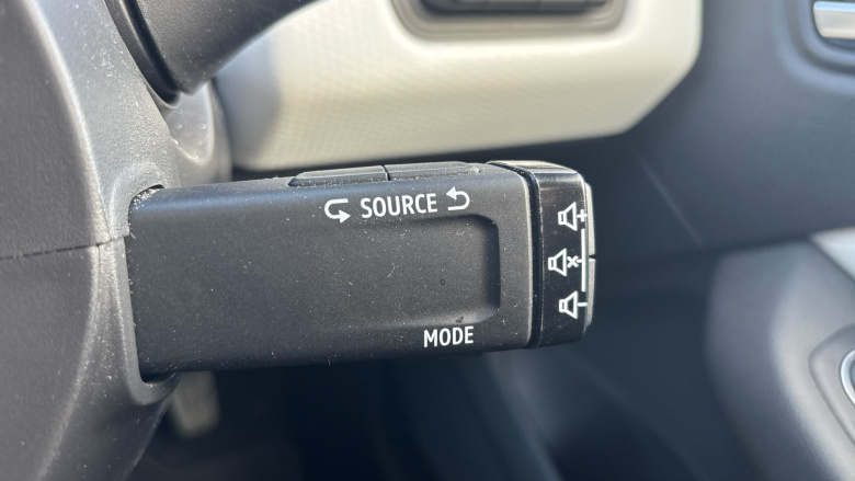 Renault Clio 1.6 E-TECH full hybrid 145 Techno 5dr Auto Hybrid Hatchback